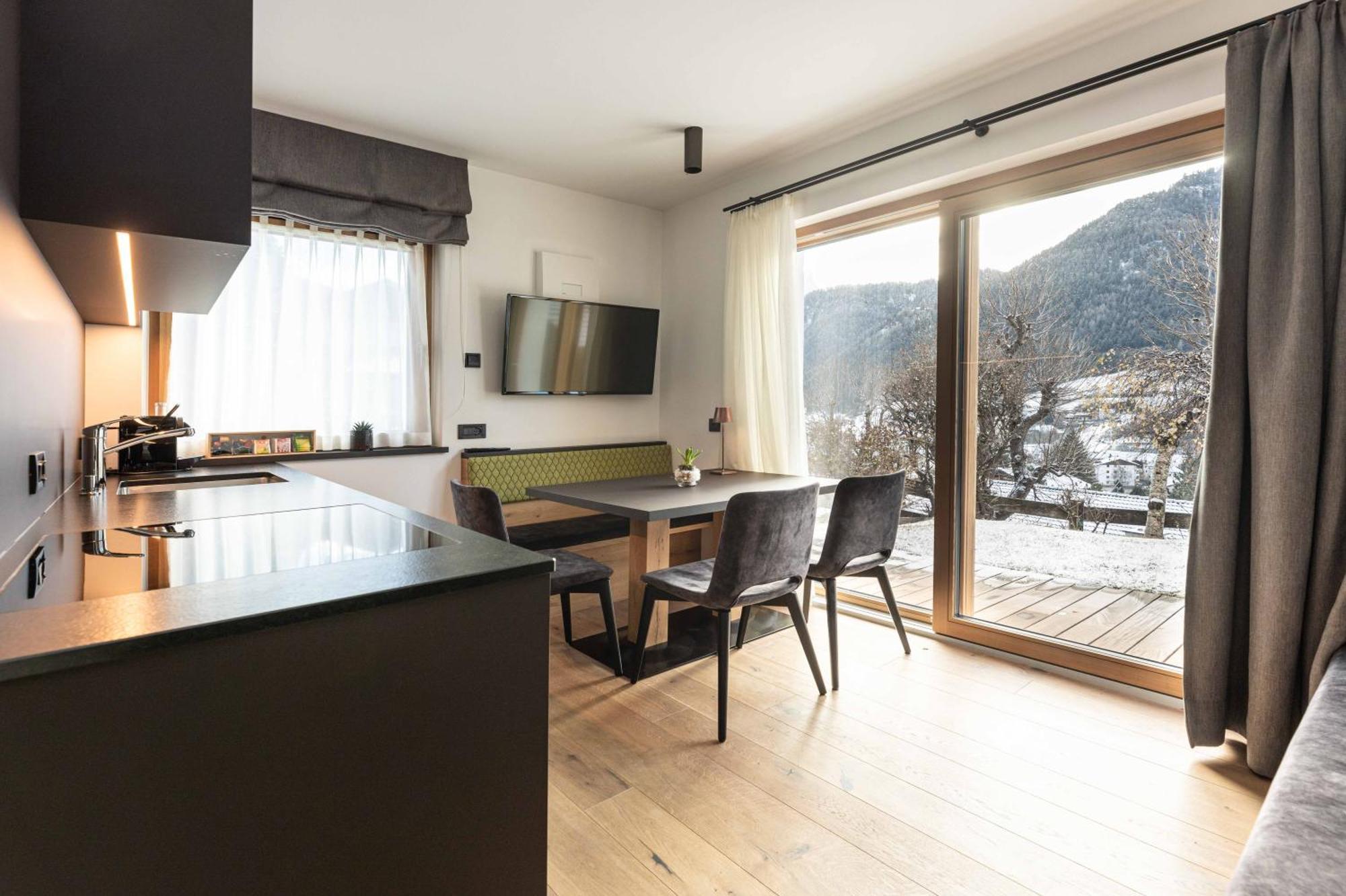 Apartments Stlarida โอติเซ ภายนอก รูปภาพ